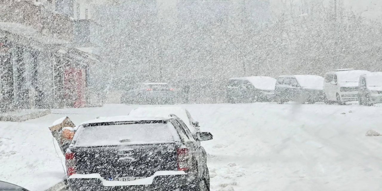 Şırnak’ta okullara kar tatili