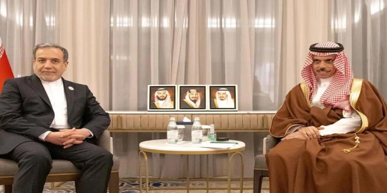 İran, Yemen'deki durumu Suudi Arabistan ve BAE ile görüştü