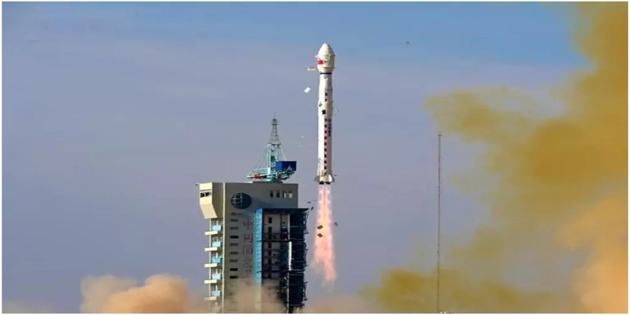 Çin uzaya yeni uydu fırlattı