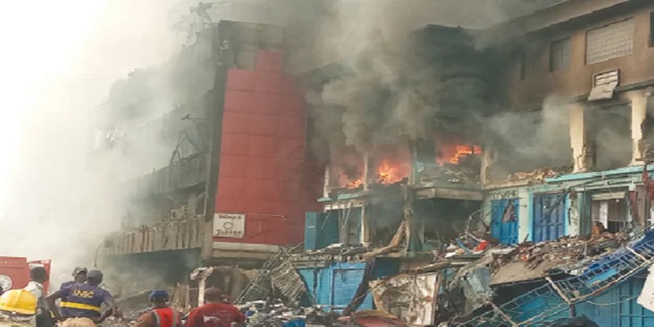 Nijerya'da 25 katlı binada yangın: 5 ölü, 12 yaralı