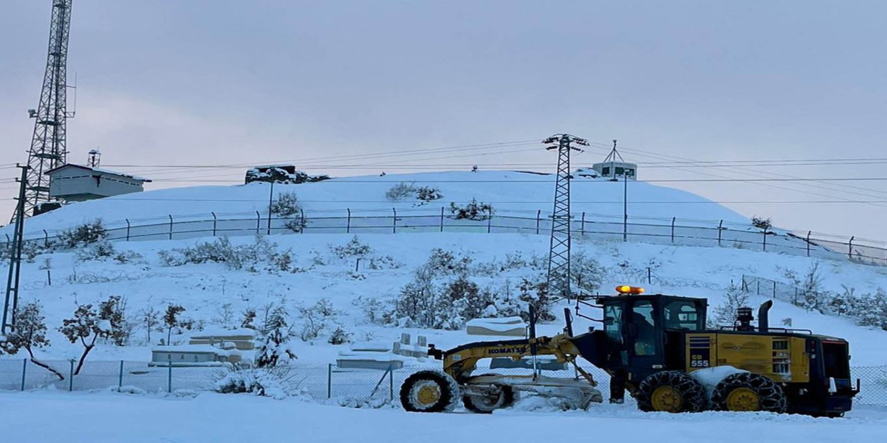 Bingöl’de 100 köy yolu kapandı
