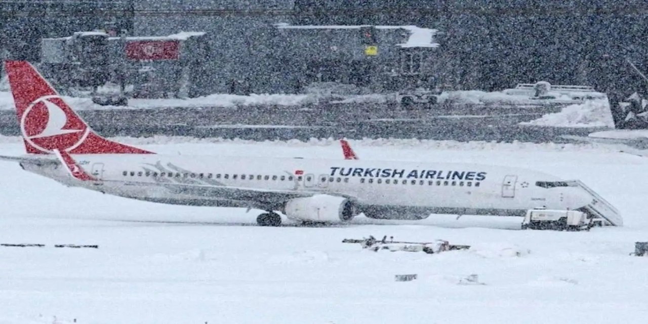 Olumsuz hava koşulları nedeniyle THY 50, AJet 64 seferini iptal etti