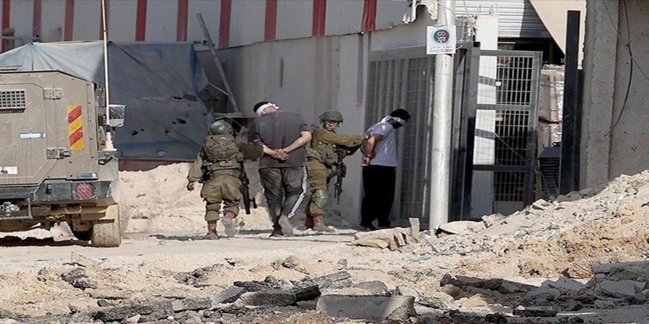 2025'te işgal zindanlarında 32 Filistinli esir şehit edildi