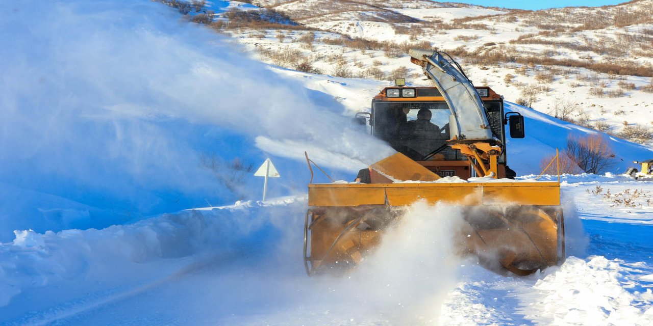 Bingöl’de 95 köy yolunu açma çalışmaları sürüyor