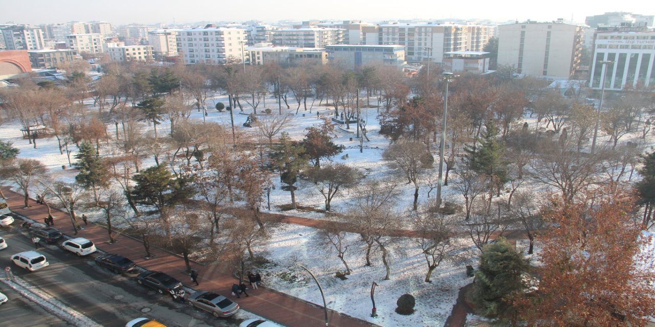 Batman Valisi Canalp: Son 54 yılın en yoğun kar yağışıyla mücadele sürüyor