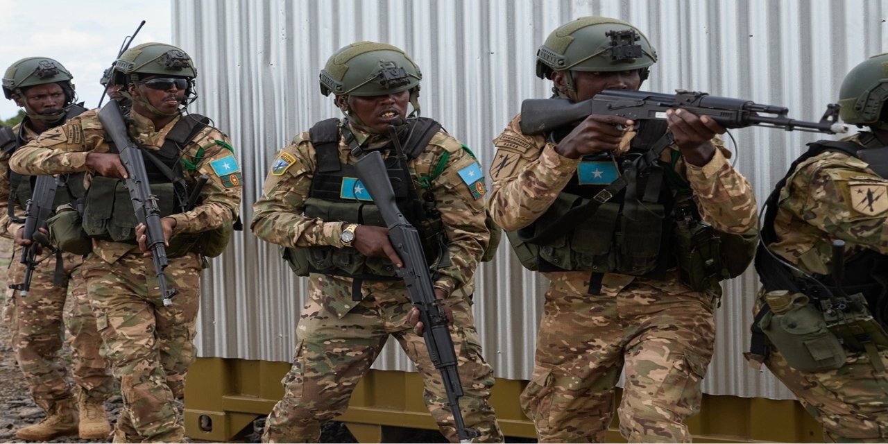 Somali, El Şebab'a yönelik operasyonlarını yoğunlaştırdı
