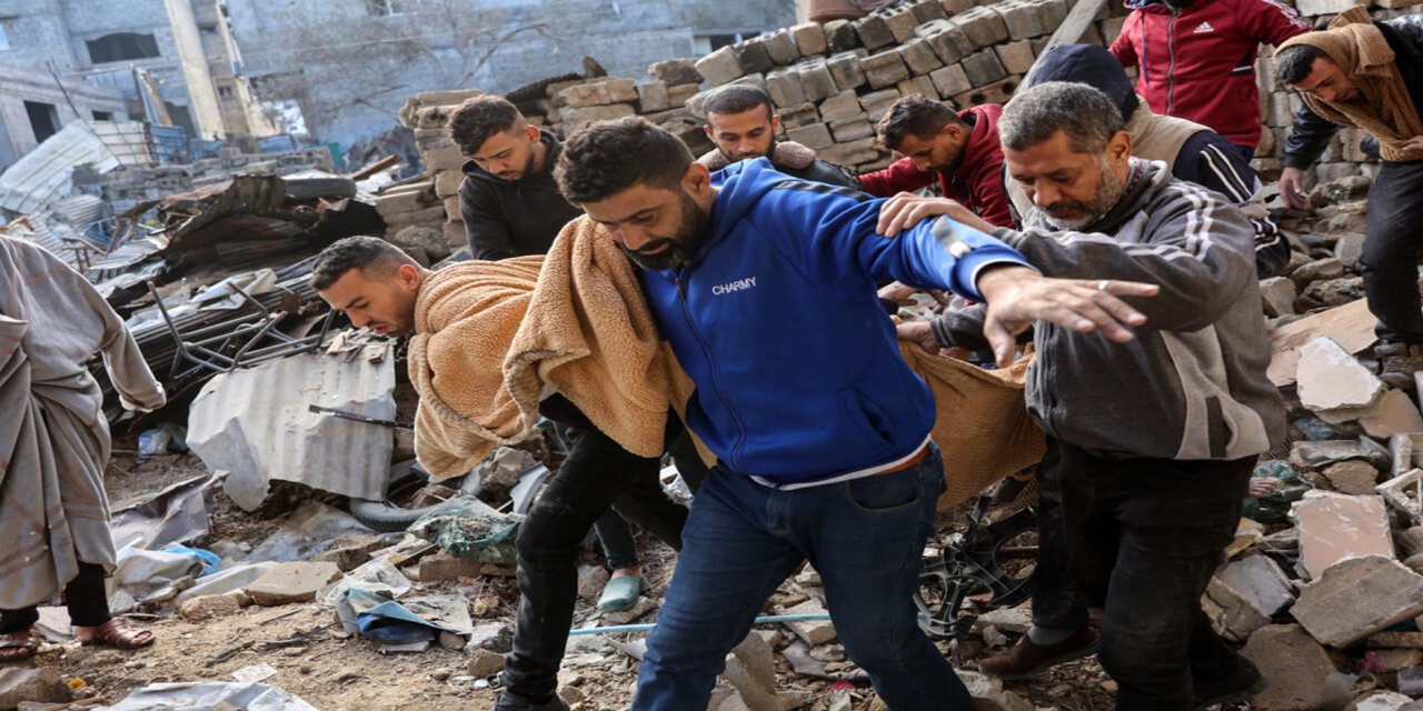 Siyonist işgalciler Gazze'de ateşkese rağmen çadır bombaladı: 4 şehit