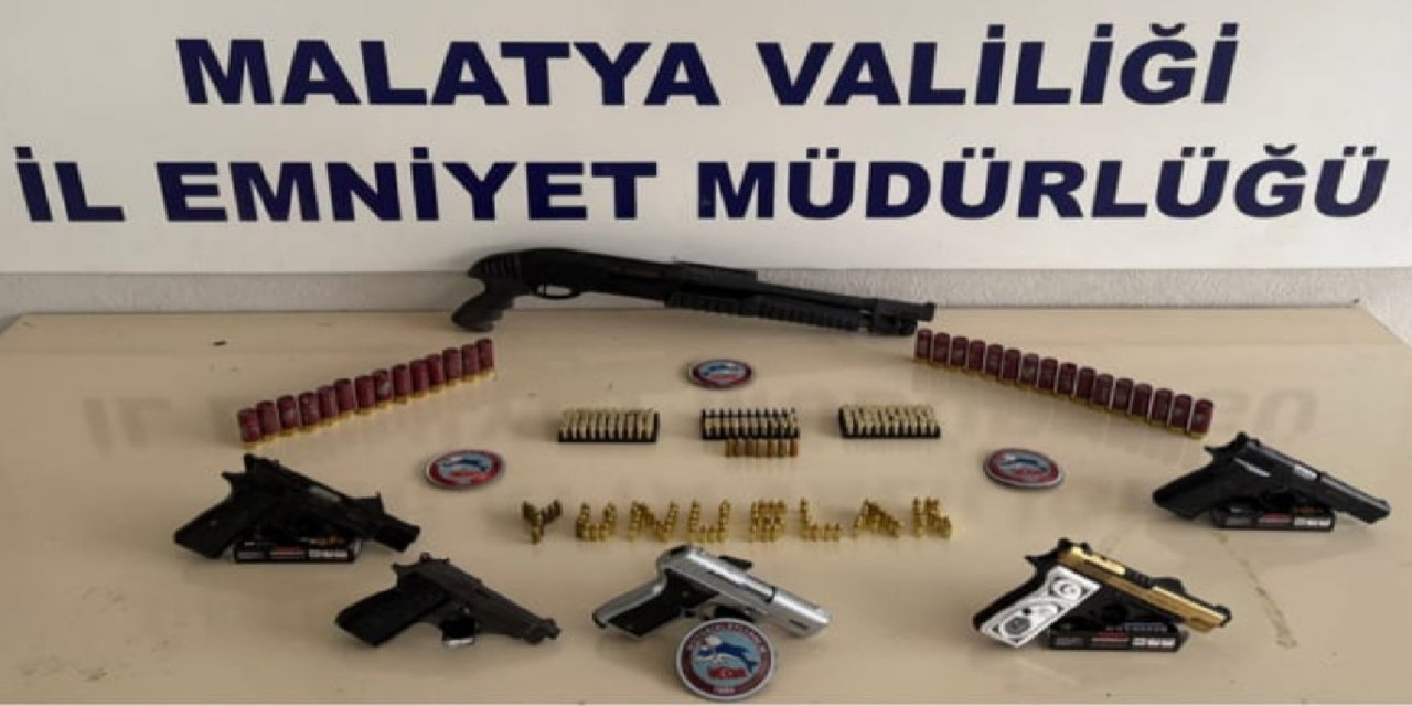 Malatya'da ruhsatsız silah operasyonu: 2 gözaltı