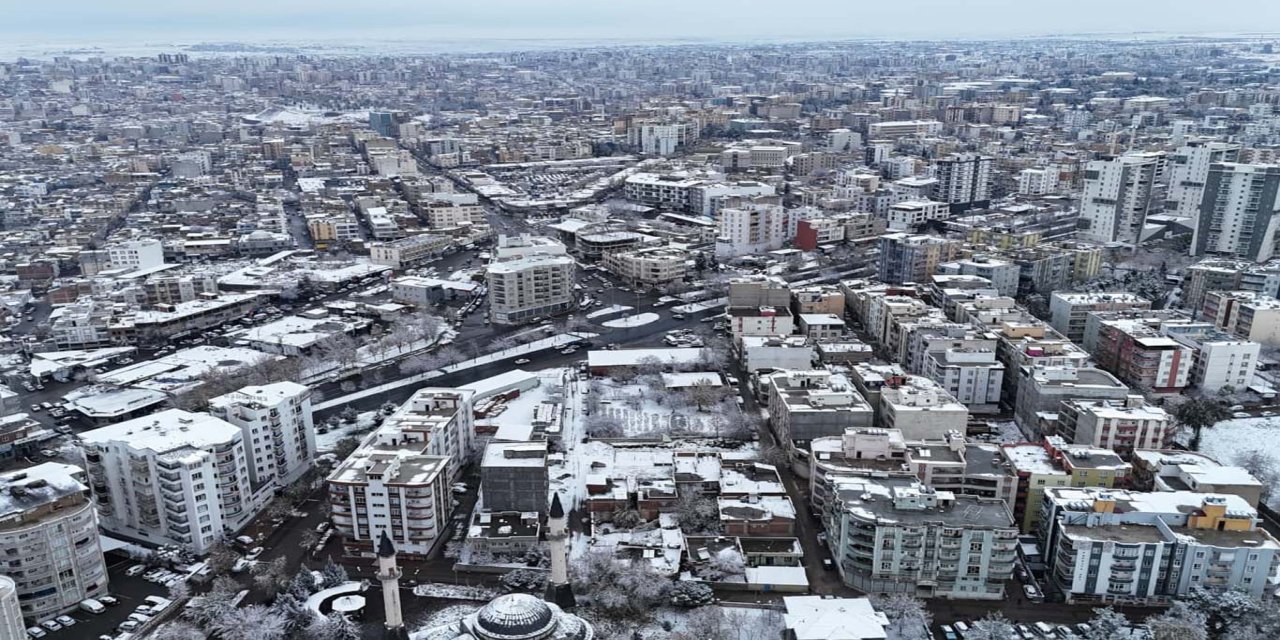 Güneş yüzünü gösterdi, Şanlıurfa’da hayat normale dönüyor