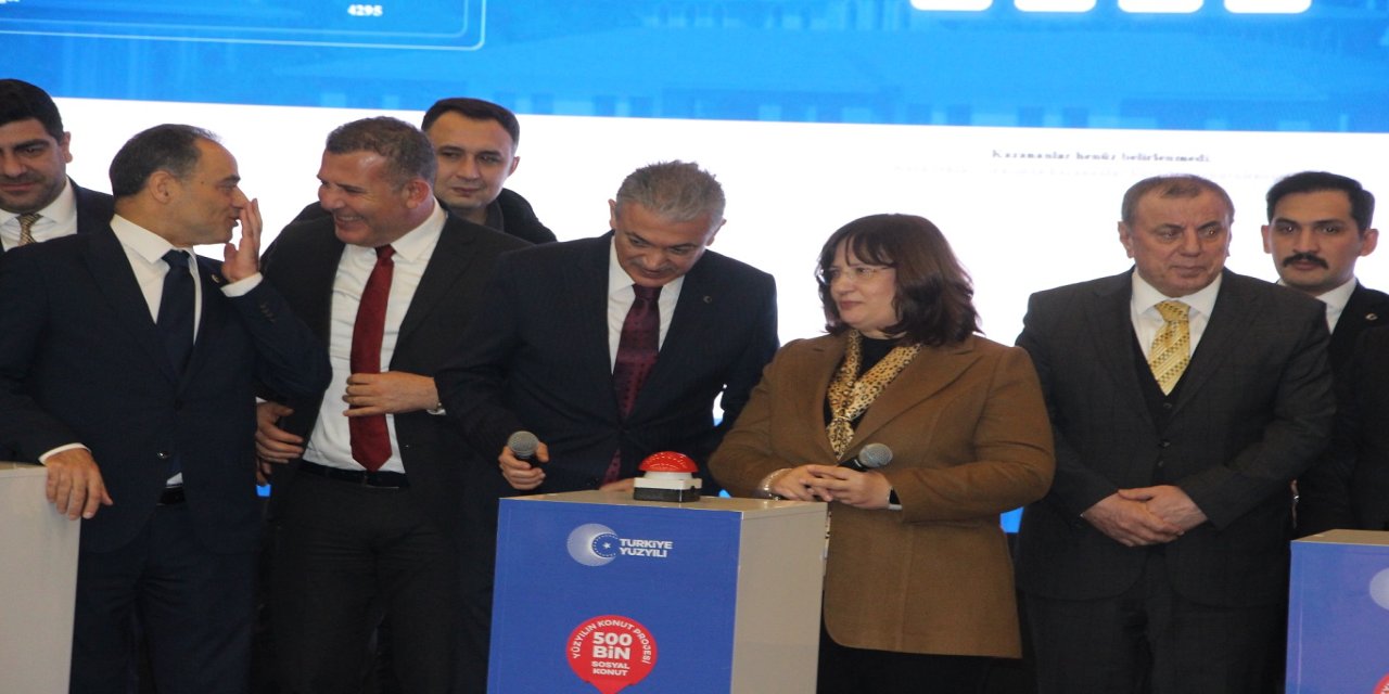 Mardin’de 17 bin kişinin başvurduğu "Yüzyılın Konut Projesi"nin kurası çekildi