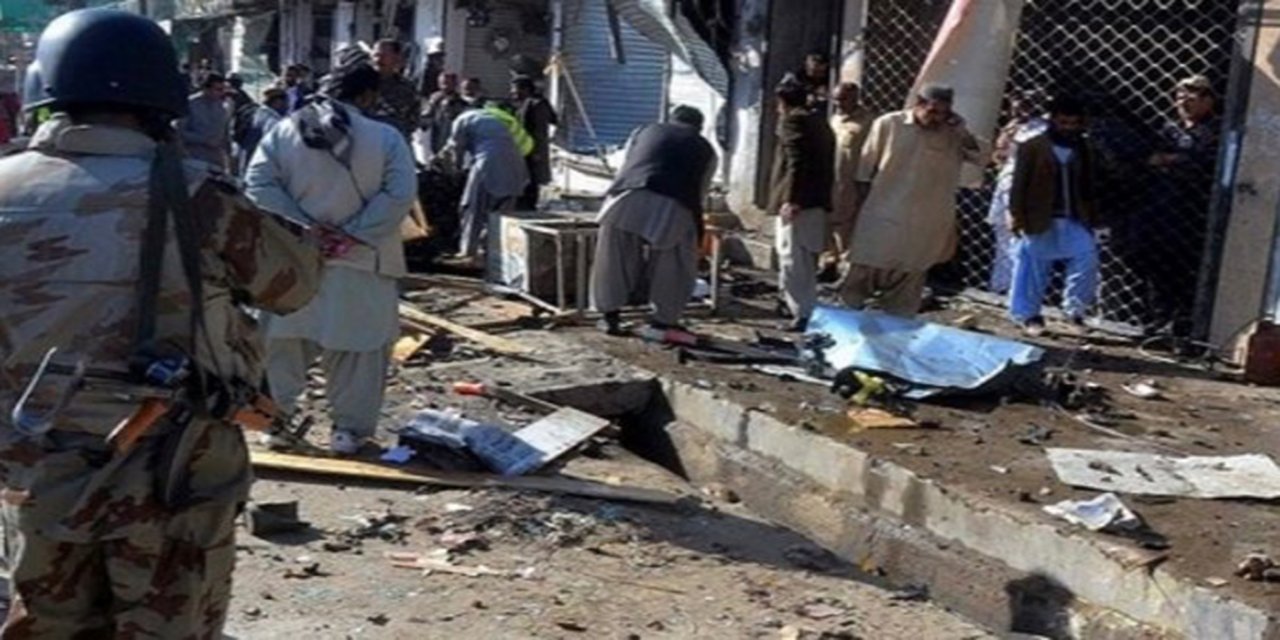 Pakistan'da bombalı saldırı: 1 ölü, 16 yaralı