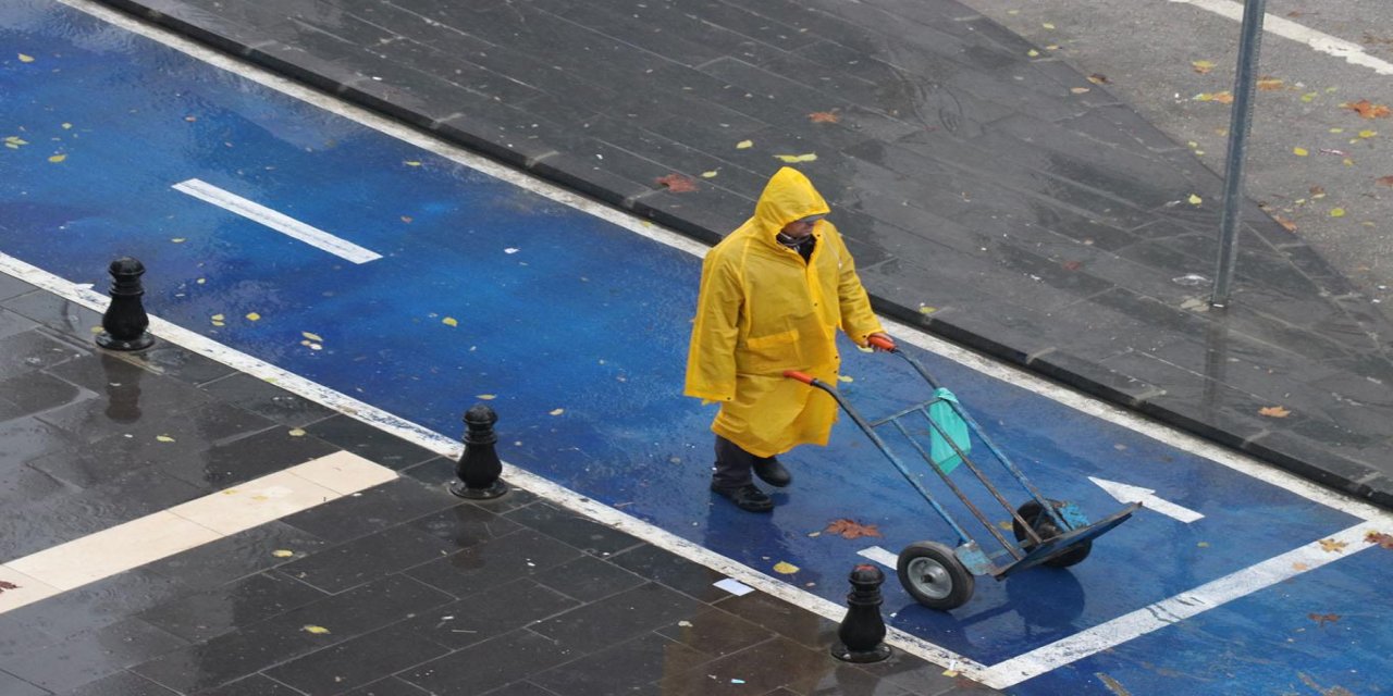 Meteoroloji'den kuvvetli yağış ve fırtına uyarısı