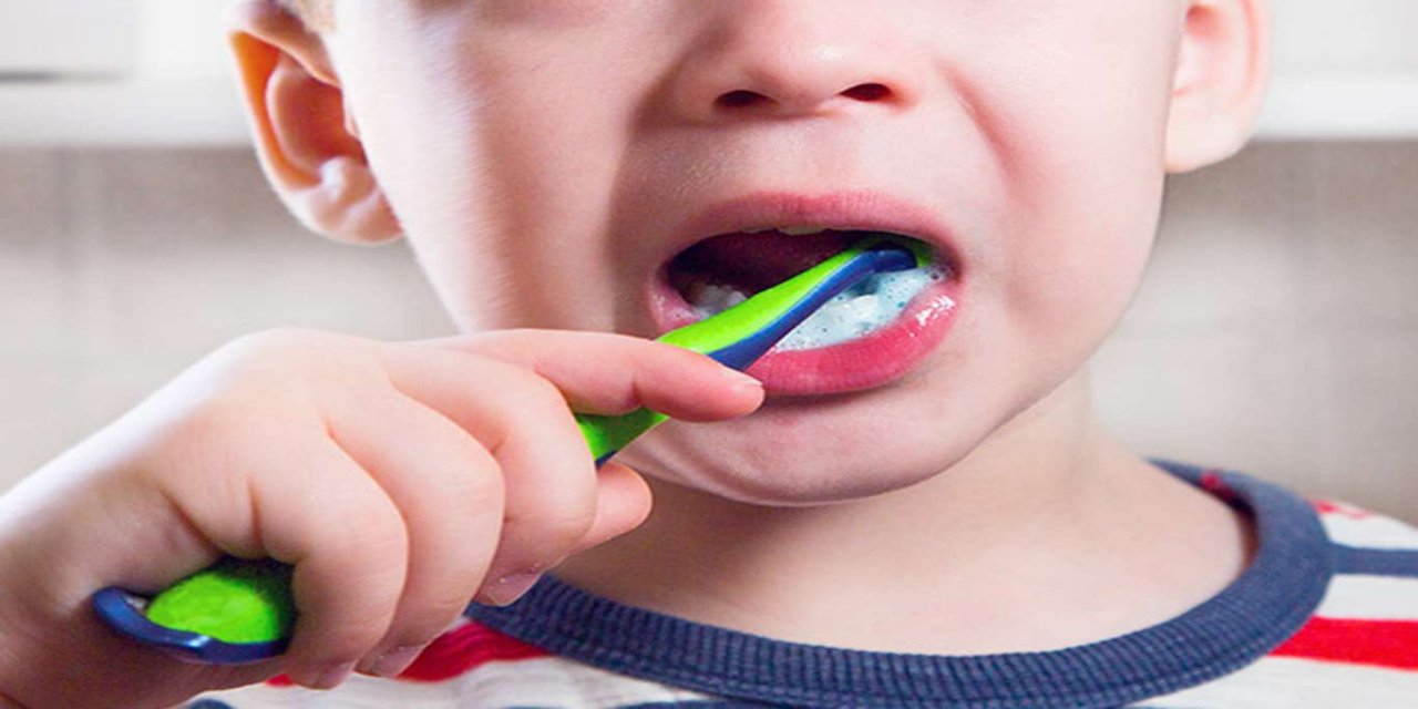 Ağız bakımı ilk dişler çıkmadan başlamalı