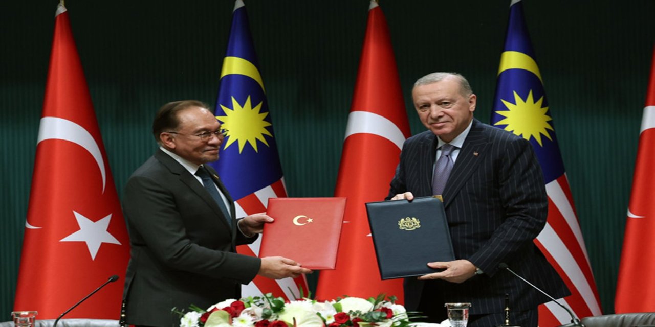 Cumhurbaşkanı Erdoğan: Gücünü kadim tarihimizden alan Türkiye-Malezya dostluğunu daha da perçinleyeceğiz