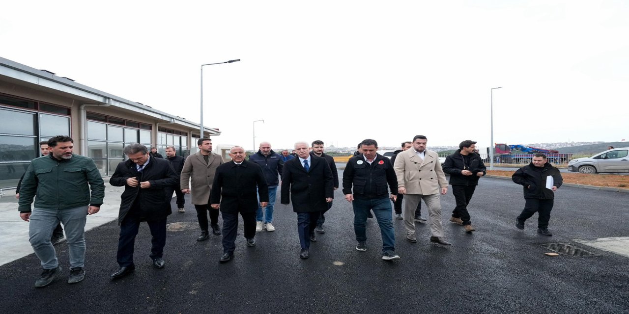 Vali Gül, Haraççı Küçük Sanayi Sitesi inşaatında incelemelerde bulundu