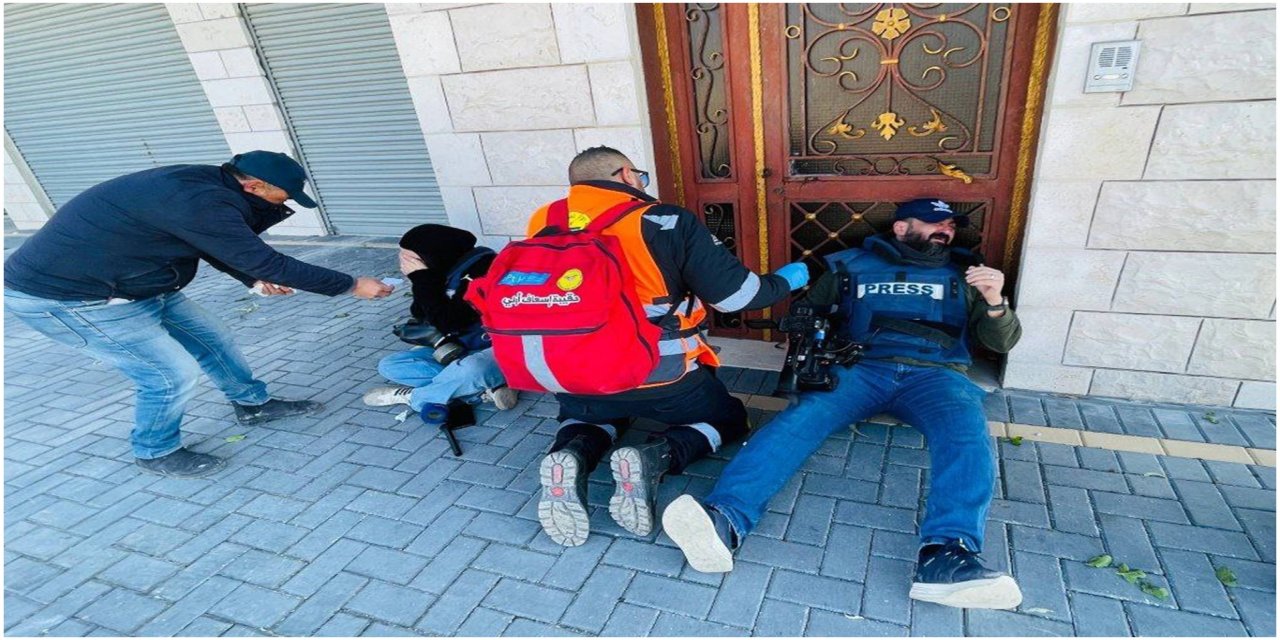 Nablus’ta gazetecilere gazlı saldırı: Yıkımı izlerken boğulma tehlikesi yaşadılar