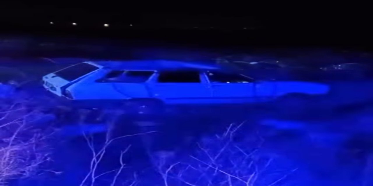 Adana'da kontrolden çıkan otomobil kaza yaptı: 3 yaralı