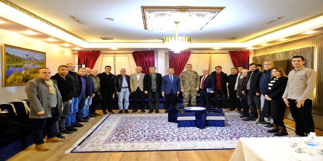 Şırnak Valisi Ekici, 10 Ocak Çalışan Gazeteciler Günü'nü kutladı