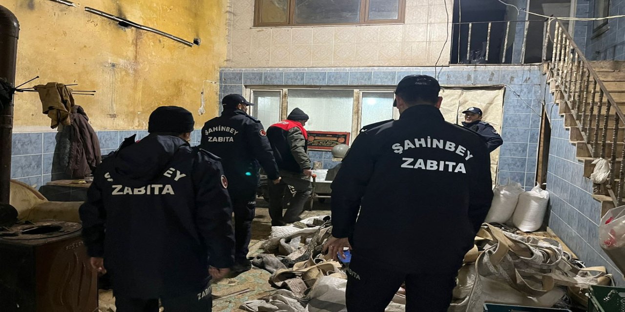 Gaziantep'te bin 300 kilogram sakatat imha edildi