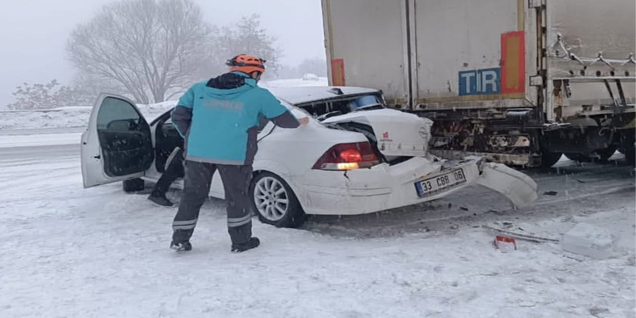 Bingöl–Elazığ karayolunda kaza: 3 yaralı