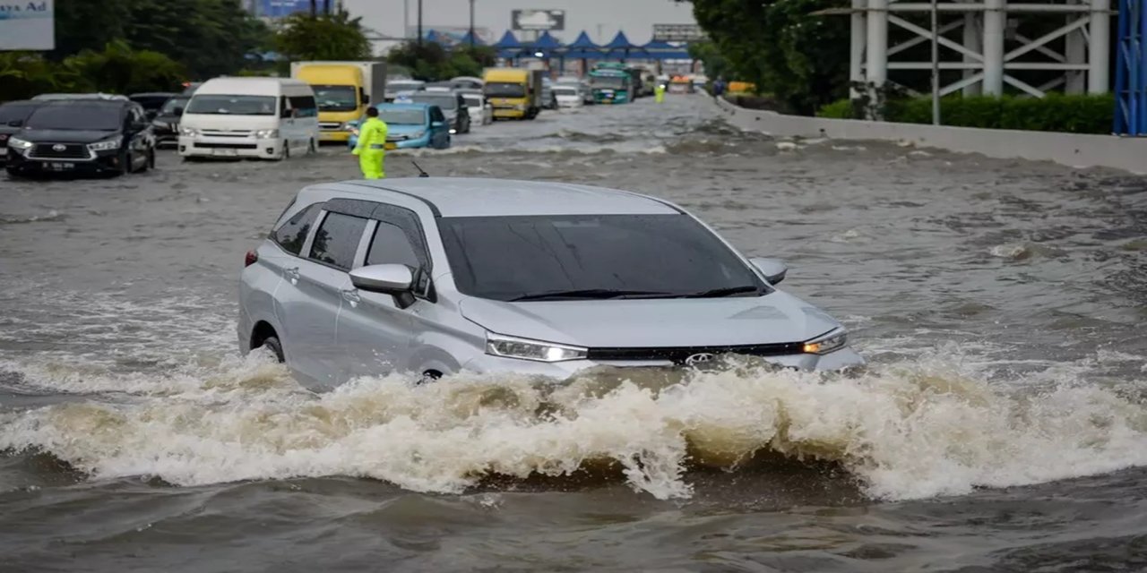 Endonezya'dan "hava koşullarını değiştirme" operasyonu