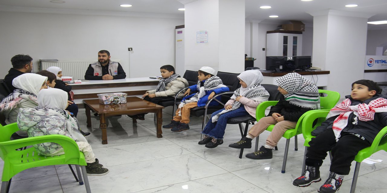 Diyarbakırlı minik öğrencilerden Gazze'ye yardım