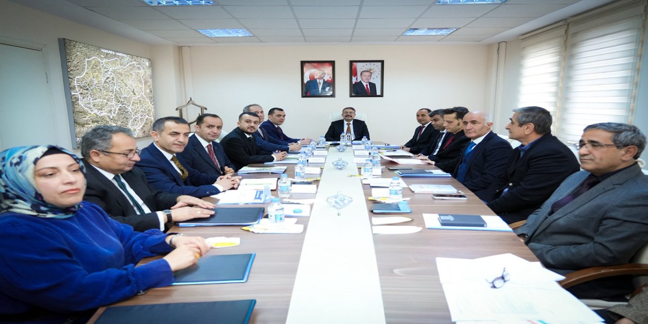 Hakkâri’de İl Özel İdaresi bütçesi değerlendirildi