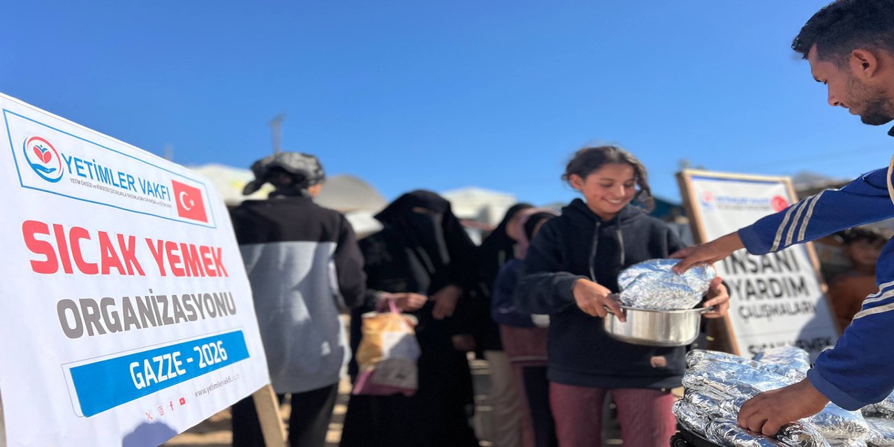 Yetimler Vakfı Miraç Kandili'nde de Gazzelilere günlük sıcak yemek desteğini sürdürdü
