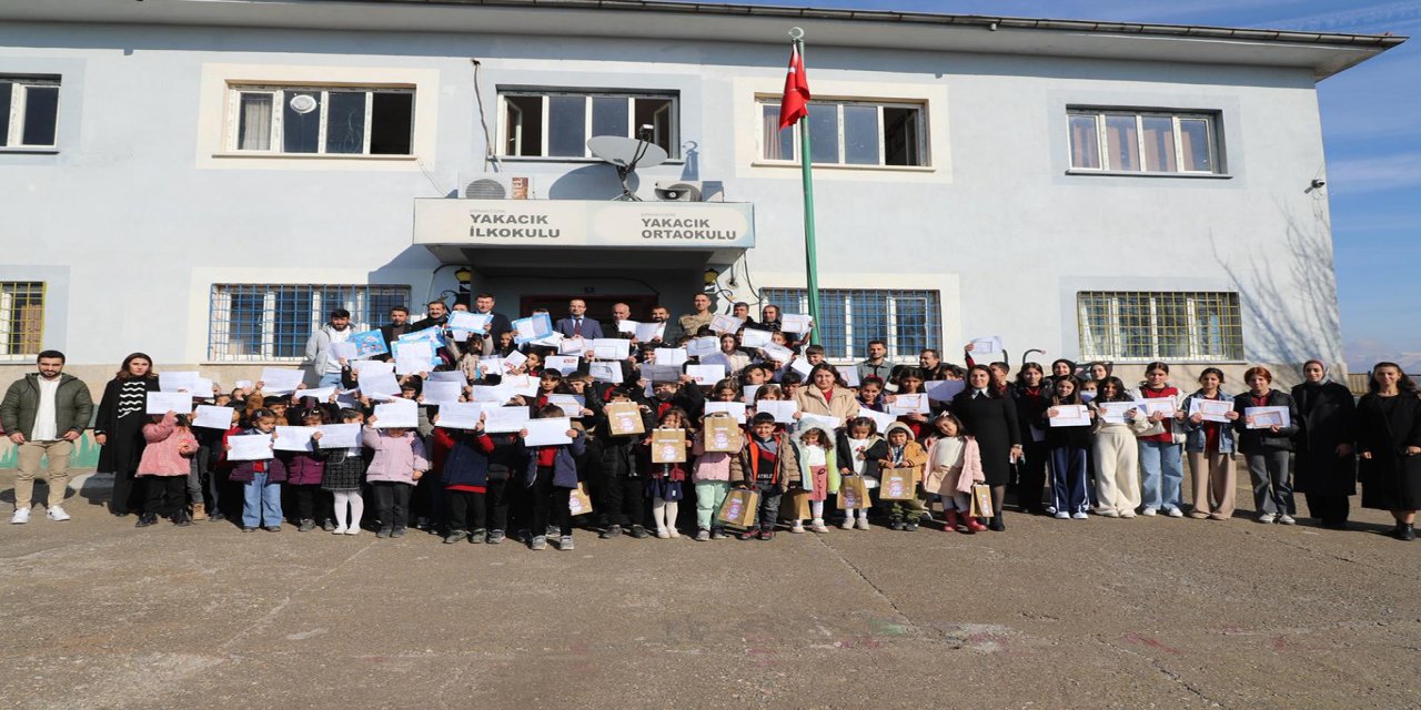 Cizre’de 46 bin 863 öğrenci karnelerini alarak tatile girdi