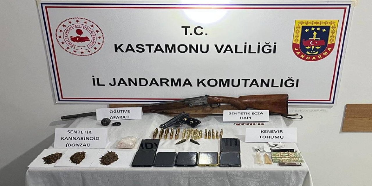 Kastamonu’da uyuşturucu ve silah ele geçirildi: 8 gözaltı