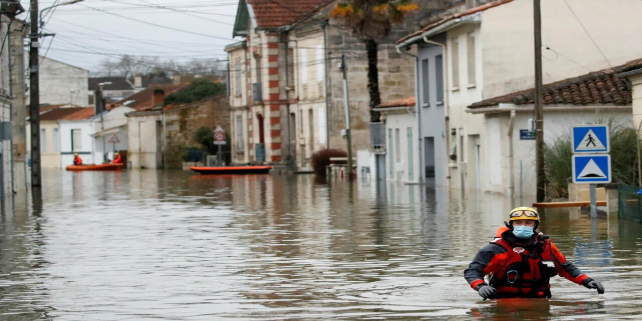 Fransa'da şiddetli yağışlar nedeniyle sel uyarısı