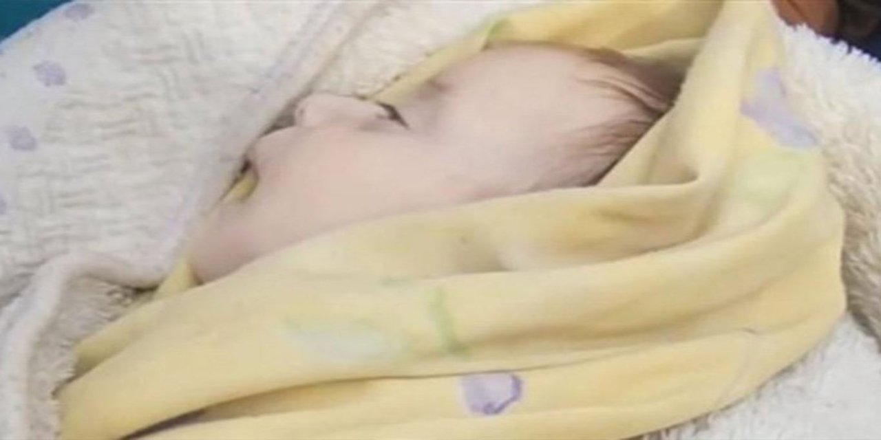 Gazze'de 7 aylık bebek donarak hayatını kaybetti