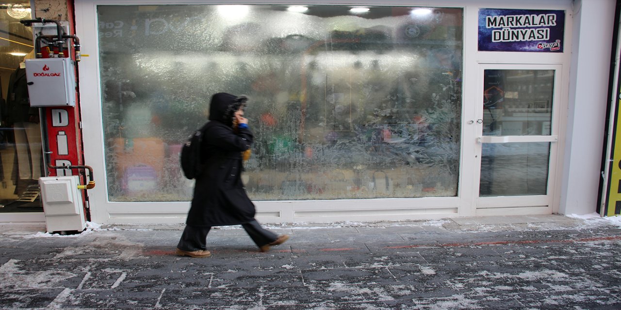 Ağrı’da termometreler eksi 27,6’yı gördü!