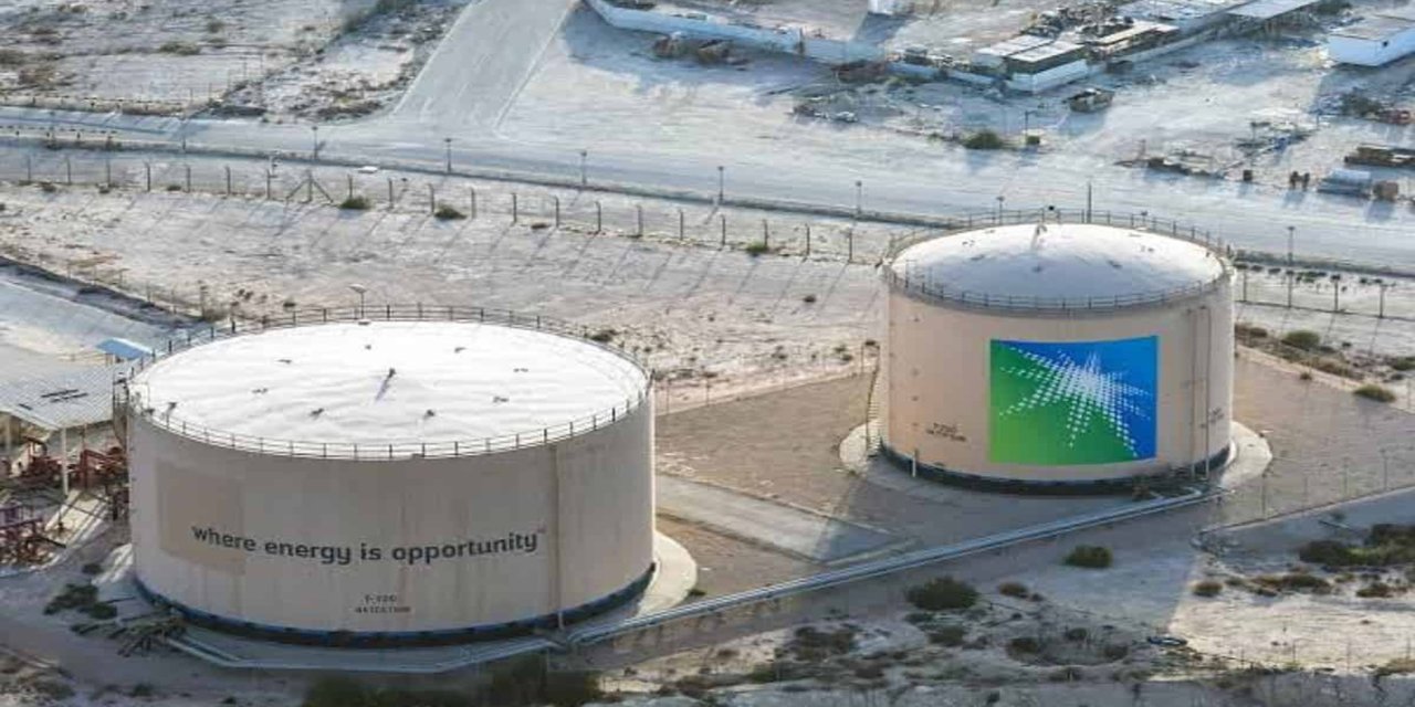 Suudi Arabistan'ın petrol ihracatı son iki buçuk yılın en yüksek seviyesine ulaştı