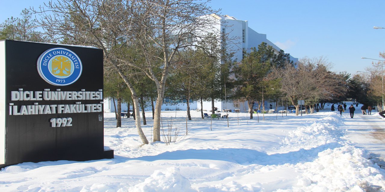 Diyarbakır'da İLİTAM bütünleme sınavları kar engeline takıldı