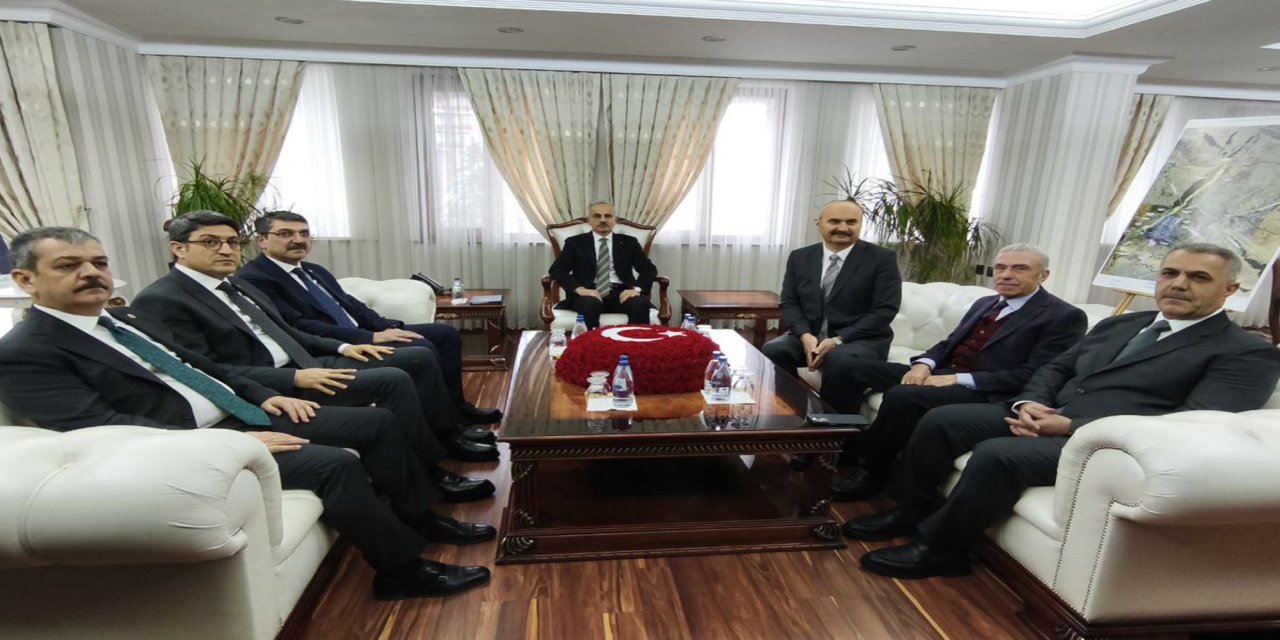 Ulaştırma ve Altyapı Bakanı Uraloğlu Batman'da