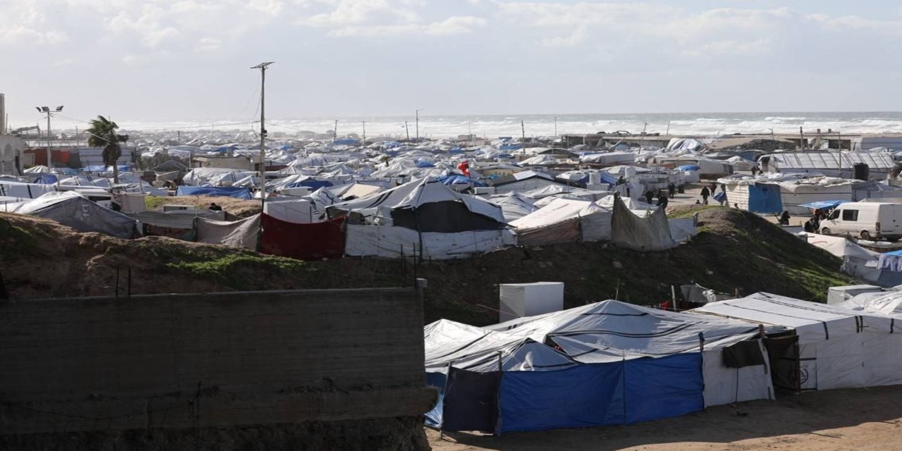 Gazze'de bir bebek soğuk nedeniyle can verdi