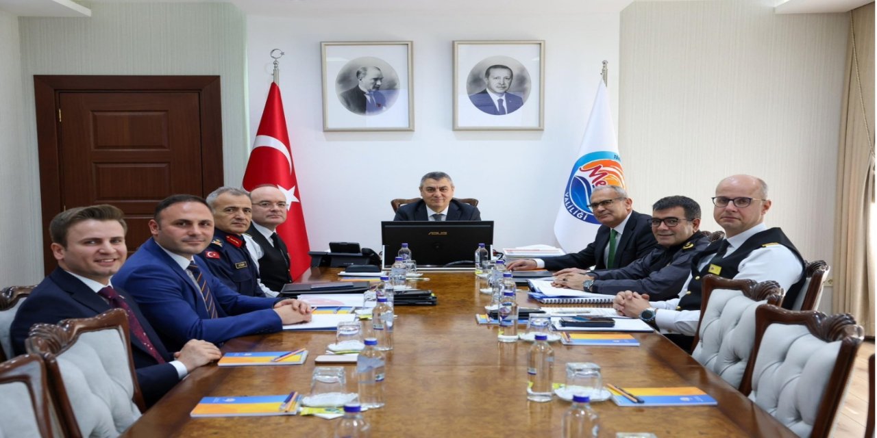 Mersin’de Güvenlik ve Asayiş Değerlendirme Toplantısı yapıldı