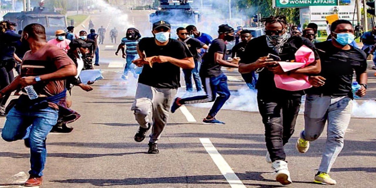 Nijerya’da protestolara polis müdahale etti: 3 ölü, 17 yaralı