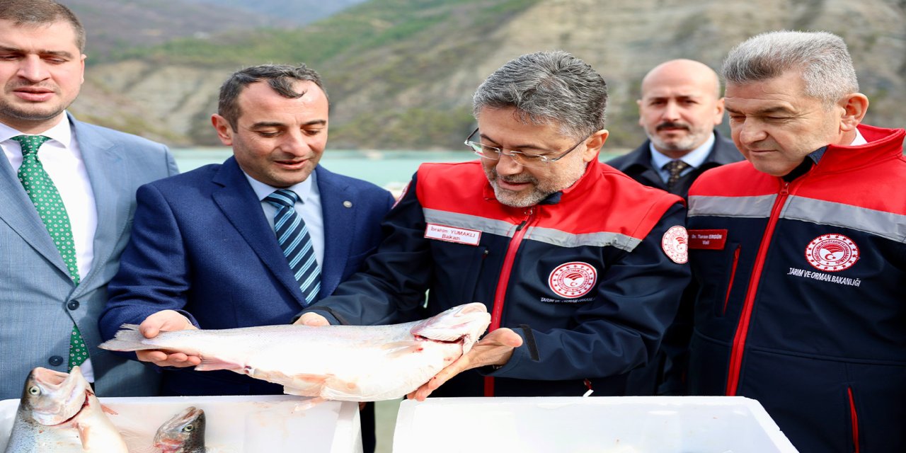 Bakan Yumaklı: Su ürünleri ihracatı 2,3 milyar dolara ulaştı