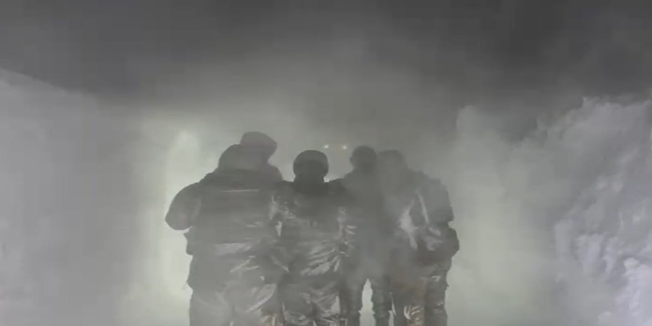 Ağrı-Kağızman yolunda mahsur kalan 2 kişi kurtarıldı