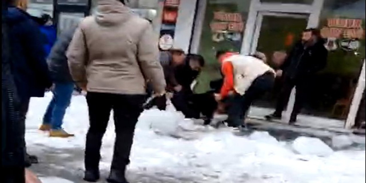 Ağrı’da 5. kattan düşen kar kütlesi genç kadını yaraladı
