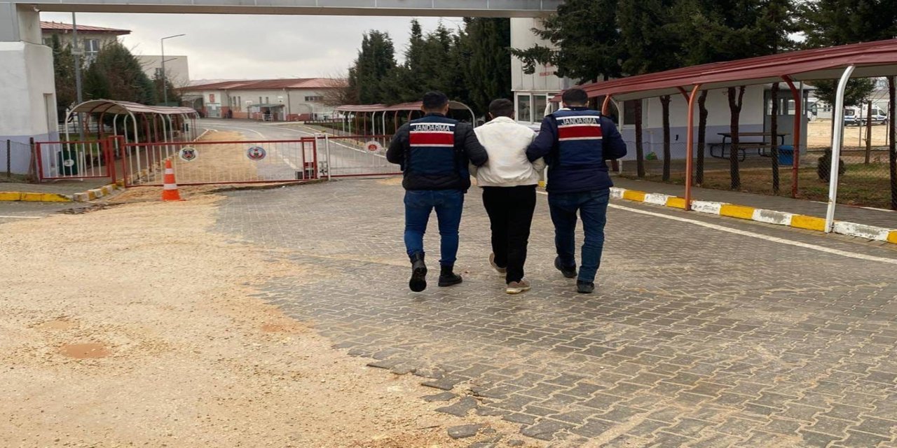 Gaziantep’te 13 yıl kesinleşmiş hapis cezası bulunan firari yakalandı