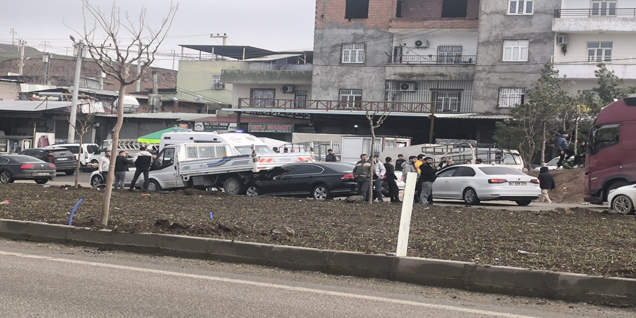 Diyarbakır'da zincirleme trafik kazası
