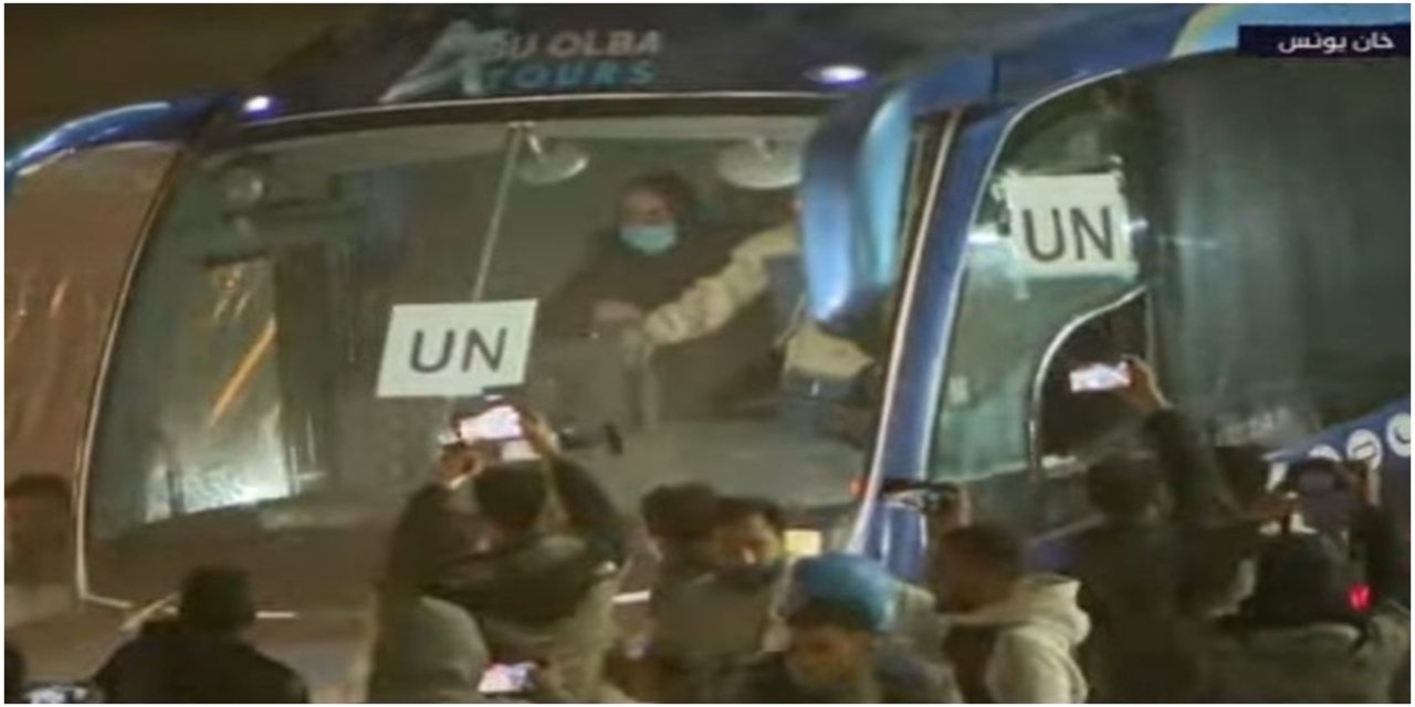 Refah Kapısı’ndan giren ilk otobüsle 12 kişi Gazze Şeridi’ne döndü