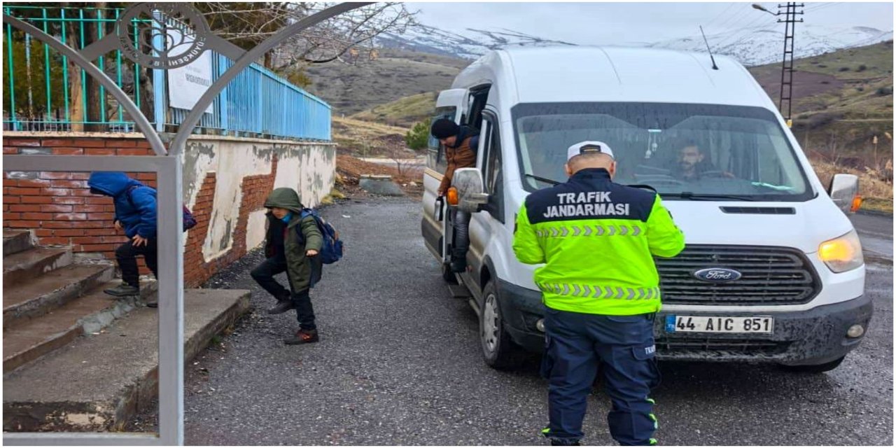 Malatya'da okul servislerine ve okul çevrelerine sıkı denetim
