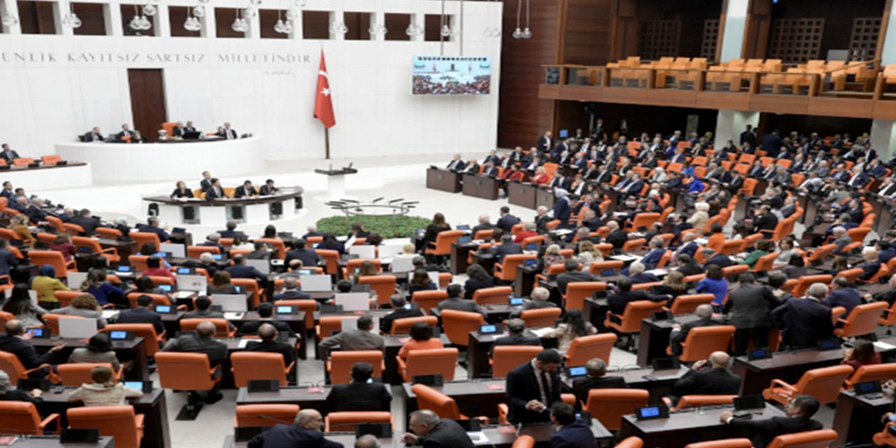 Trafik cezalarını artıran kanun teklifinde 6 madde kabul edildi