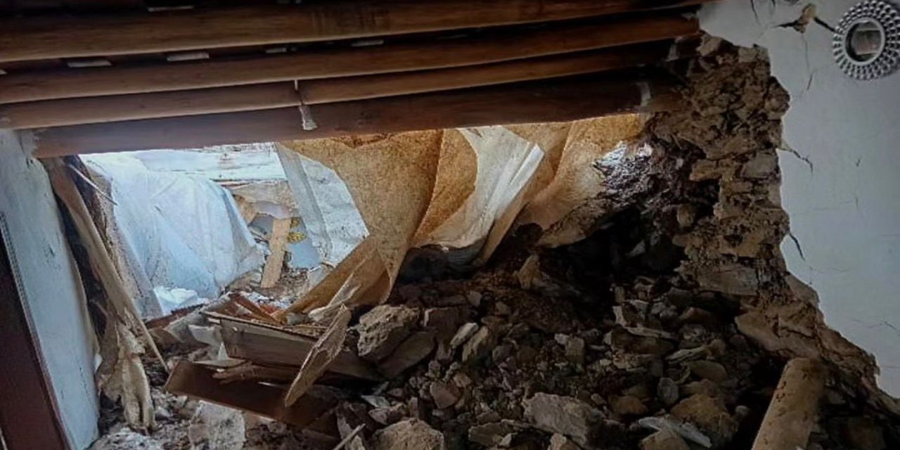 Batman'da heyelan evin üzerine düştü