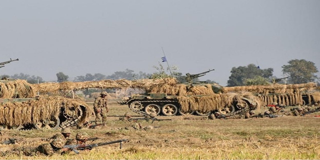 Pakistan ordusundan operasyon: 24 ölü