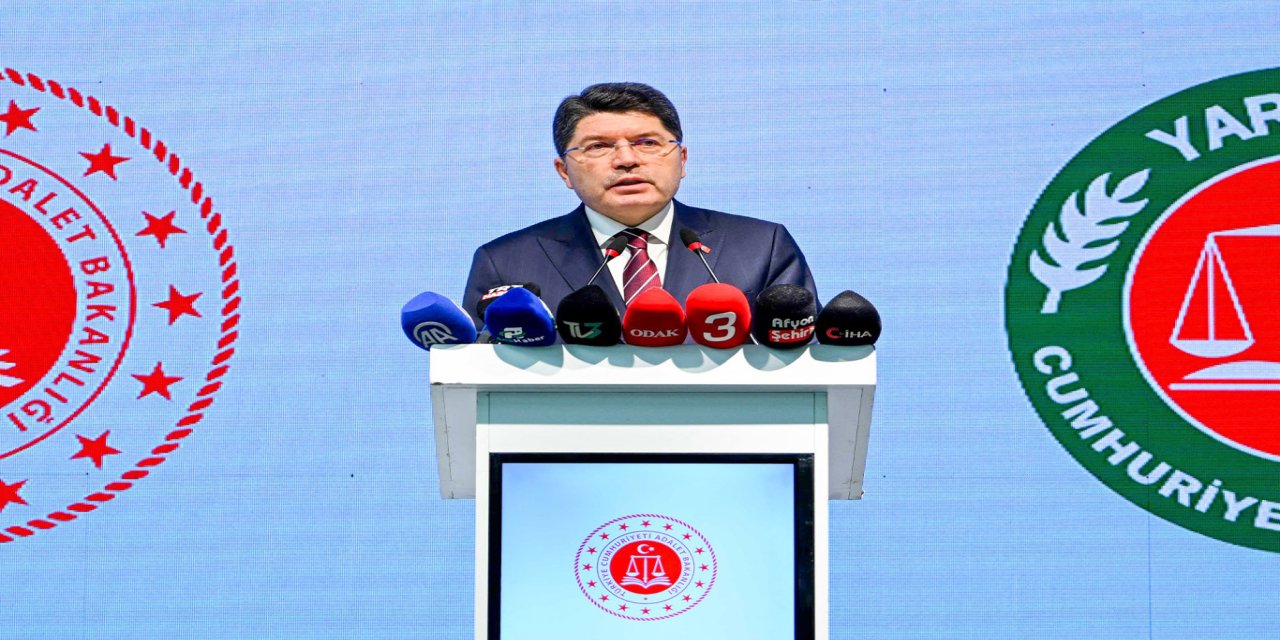 Deprem yargılamalarında 2 bin 673 kişi hakkında dava açıldı